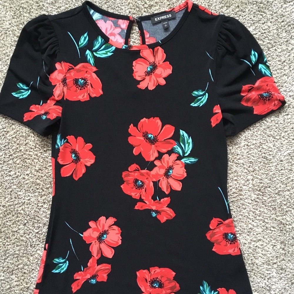 Express Short Sleeve SS Black Floral Top S P